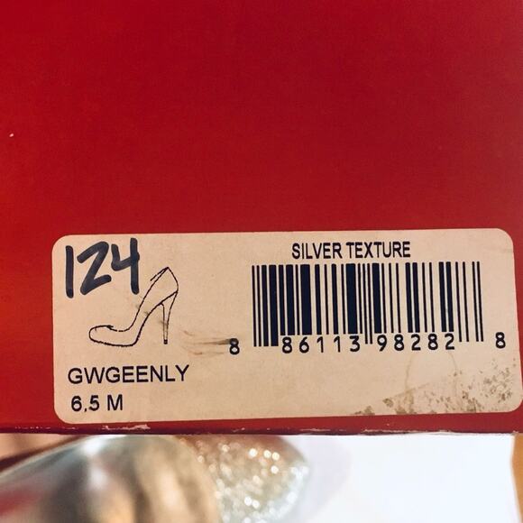 Guess Geenly Silver Glitter Pump - Picture 7 of 10